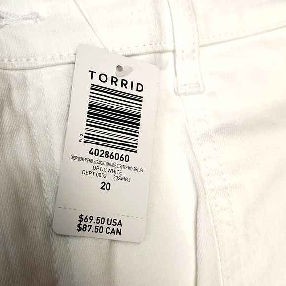 ❤️NWT VINTAGE TORRID JEAN - BOYFRIEND STRAIGHT, STRETCH, MID-RISE CROP PLUS SIZE - Picture 7 of 12